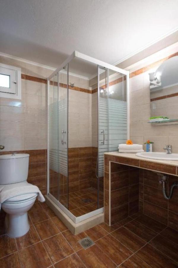 Georgia'S Apartments, Ipsos Corfu מראה חיצוני תמונה