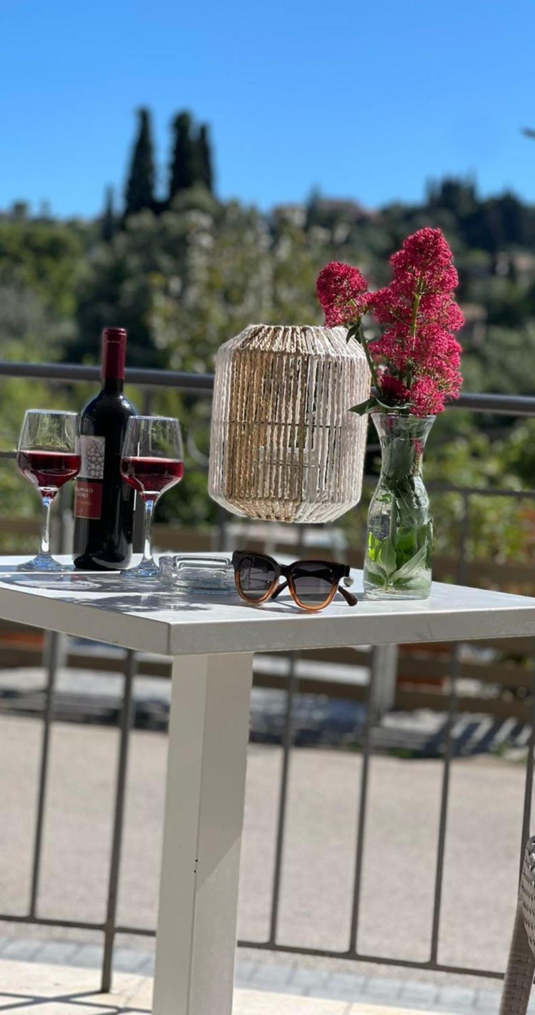Georgia'S Apartments, Ipsos Corfu מראה חיצוני תמונה
